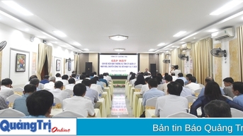 ជួបសំណេះសំណាលជាមួយមន្ត្រីក្រោមឱវាទនៃគណៈកម្មាធិការអចិន្ត្រៃយ៍គណបក្សខេត្ត ដែលត្រូវចូលនិវត្តន៍ និងផ្ទេរការងាររហូតដល់ថ្ងៃទី០១ ខែកក្កដា ឆ្នាំ២០២៥