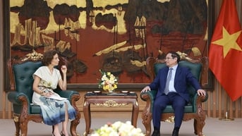 Thủ tướng đề nghị UNESCO tiếp tục ủng hộ ghi danh hồ sơ và bảo tồn các di sản văn hóa của Việt Nam