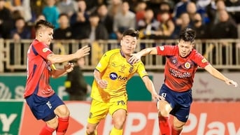 Sông Lam Nghệ An - Công An Hà Nội (hiệp 1) 0-1: Quang Hải mở tỉ số