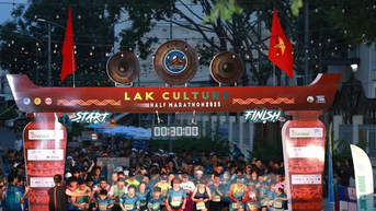 Hàng trăm runner đua tài, khám phá văn hóa M'nông, hướng về cộng đồng