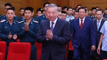 Tổng Bí thư Tô Lâm cắt băng khai mạc triển lãm về Tổng Bí thư Nguyễn Văn Linh