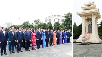 Các đồng chí lãnh đạo tỉnh Bắc Giang, Bắc Ninh dâng hương tưởng niệm các Anh hùng liệt sĩ