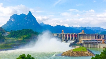 12h và 18h hôm nay, mở thêm 2 cửa xả đáy hồ thủy điện Tuyên Quang