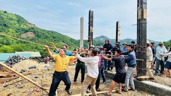 폭풍우철 앞두고 새 집 받아 안도한 교산 주민들, 더 이상 '폭우로 인한 폭우 걱정에 잠 못 이루는' 일 없어