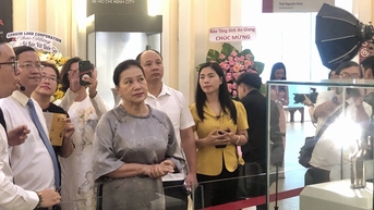 Trưng bày 17 bảo vật quốc gia
