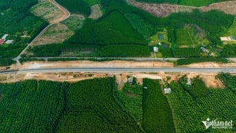 Cận cảnh cao tốc gần 10 nghìn tỷ đồng, đẹp như một bức tranh trước ngày thông xe