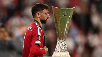 Bruno Fernandes từ chối đề nghị 200 triệu bảng, ở lại MU