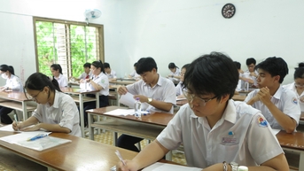 Đề Ngữ văn thi lớp 10 Khánh Hòa năm 2025