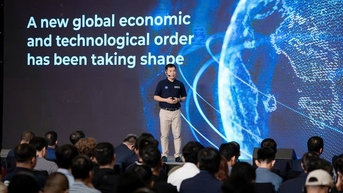 កិច្ចប្រជុំកំពូល DCCI ឆ្នាំ 2025 ទីក្រុងហូជីមិញ៖ ការត្រួសត្រាយហេដ្ឋារចនាសម្ព័ន្ធឌីជីថលសម្រាប់កំណើនបៃតង