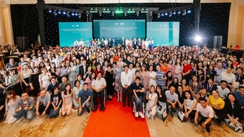 ផ្តល់កិត្តិយសដល់អតីតនិស្សិតអូស្ត្រាលីនៅវៀតណាម