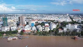 Thắp lên ngọn lửa tin yêu vào một thành phố Cần Thơ đủ tầm vóc vươn ra biển lớn…