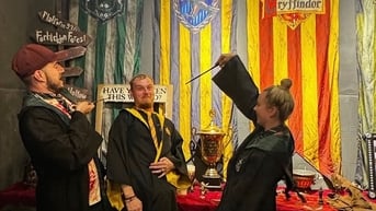 Quán cà phê phù thủy ở Hà Nội khiến cả khách Tây lẫn khách Việt mê mẩn