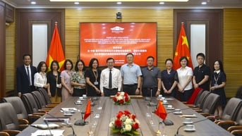 Bảo tàng Hồ Chí Minh, Việt Nam tiếp đón và làm việc với Đoàn công tác Bảo tàng Lịch sử Cách mạng Hồng Nham, Trùng Khánh, Trung Quốc