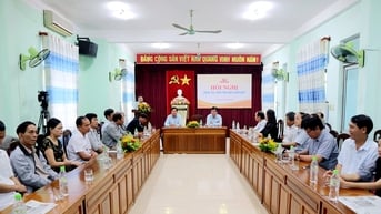 Như chiếc lá rơi