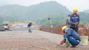 Giao thông vươn xa - Hà Giang bứt phá - Kỳ 2: Những "mạch sống" nối bản làng