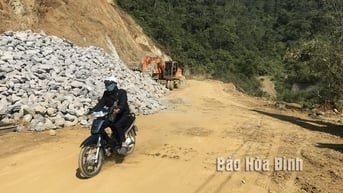 Trăn trở bài toán ổn định dân cư