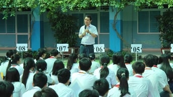 Thi lớp 10 TP.HCM: 'Tuyệt đối chú ý giờ giấc kẻo lỡ dở 9 năm đèn sách'