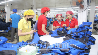 Thiết thực hưởng ứng các phong trào thi đua