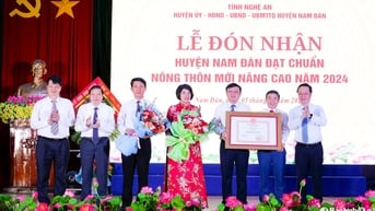 Huyện Nam Đàn đón Bằng công nhận huyện đạt chuẩn nông thôn mới nâng cao