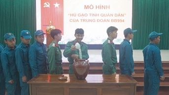 “Hũ gạo tình quân - dân” nối dài chặng đường tri thức
