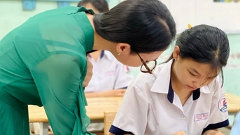 Đề và đáp án văn lớp 10 nơi quay "siêu phẩm" hơn 200 triệu views