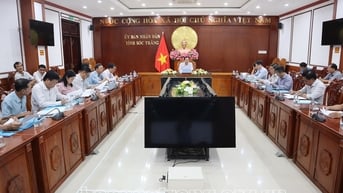 Lãnh đạo UBND tỉnh nghe báo cáo công tác giải phóng mặt bằng các công trình, dự án