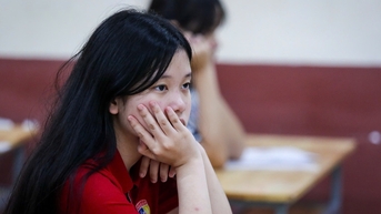 Lần đầu thi lớp 10 chương trình mới, thí sinh TP.HCM lo đề 'khó đoán, khó ôn'