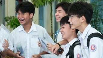 Thi lớp 10 TP.HCM: Không còn đoán đề, thí sinh học văn 'theo công thức'