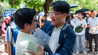 Lời chúc thi tốt vào lớp 10 năm 2025 ngắn gọn và ý nghĩa