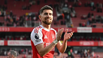 Arsenal chia tay 17 cầu thủ, mở đường cho cuộc đại cải tổ