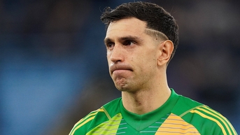 Tin tức về chuyển nhượng 5/6: MU mua Dibu Martinez, Arsenal ký Kudus