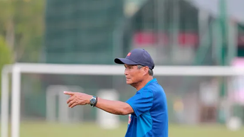 Thanh Nhã chia tay đội tuyển, HLV Mai Đức Chung: 'Đội tuyển nữ Việt Nam cần nhiều cầu thủ Việt kiều'
