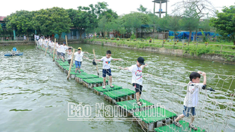 Đa dạng sân chơi cho trẻ trong dịp hè