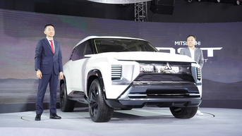 Mitsubishi DST Concept mới chính thức ra mắt tại Việt Nam