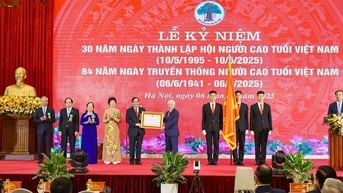 Hội Người cao tuổi Việt Nam đón nhận Huân chương Lao động hạng Nhất lần thứ hai