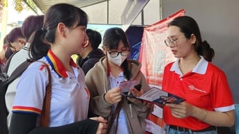 Hơn 8.200 vị trí việc làm công nghệ số cho sinh viên tại VKU Job Fair 2025