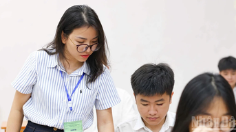 Hơn 102 nghìn học sinh Hà Nội đang tham dự kỳ thi vào lớp 10