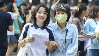 Thí sinh Hà Nội hoàn thành ngày thi đầu tiên Kỳ thi tuyển sinh vào lớp 10 công lập