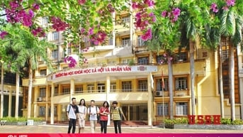 Đại học Khoa học Xã hội và Nhân văn xét tổ hợp C00 trở lại