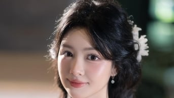 Con gái Lọ Lem nhà Quyền Linh 19 tuổi kiếm tiền tỷ, nhan sắc vạn người mê