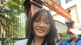 Nhận xét, giải đề: Niềm vui của tuổi học trò vào đề thi Ngữ Văn lớp 10 Hà Nội