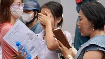 Thí sinh lại “khóc như mưa” vì đề thi toán lớp 10 TPHCM năm 2025