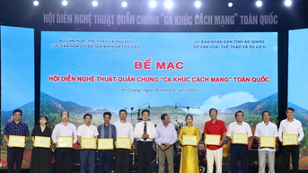 Gia Lai: 1 huy chương vàng, 3 huy chương bạc tại hội diễn ca khúc cách mạng toàn quốc