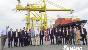 Xây dựng và phát triển vững mạnh, đóng góp tích cực vào sự phát triển của thành phố