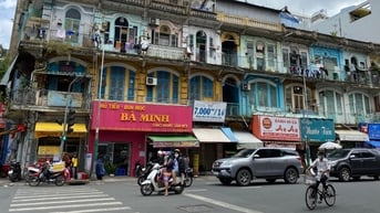 Chủ tịch TP.HCM làm việc với quận 5, gỡ vướng việc đền bù sau di dời ở chung cư 440 Trần Hưng Đạo