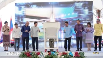 Động lực mới cho việc kết nối đường bộ Việt-Lào-Thái