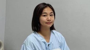 Diễn viên Ngân Hòa đăng ảnh ở bệnh viện và thông báo ngưng nhận tiền quyên góp