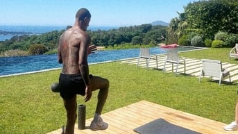 Rashford khoe ảnh tập luyện, bị fan MU bóc mẽ 'làm màu'