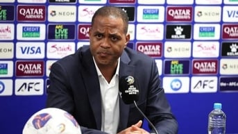 HLV Kluivert tuyên bố đanh thép, HLV Nhật Bản nói điều bất ngờ về Indonesia