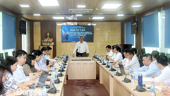 Lắng nghe các nhà khoa học của Đại học Quốc gia Thành phố Hồ Chí Minh tư vấn các đề tài, nhiệm vụ khoa học về y tế
